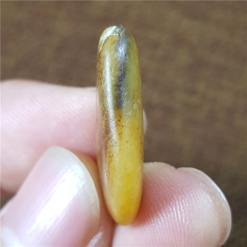 琪玉商城和田玉细腻黄沁小玩籽料