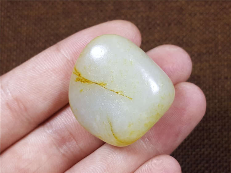 琪玉商城和田玉细腻油润白玉籽料199克