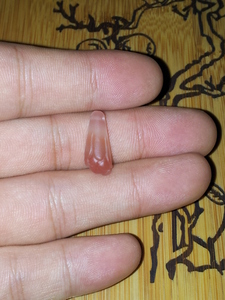 琪玉商城南红冰飘红玉兰花挂件1.2克，冲钻特价！