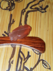 琪玉商城南红冰飘红翁仲2克，冲钻特价！
