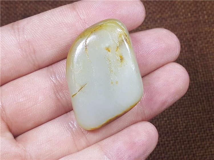 琪玉商城和田玉15.4克