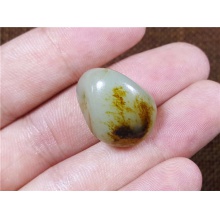 琪玉商城和田玉双面皮色青白籽料7克已配2917手链