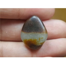 琪玉商城和田玉聚黑皮白玉籽料3.7克，玉友已结缘0506！