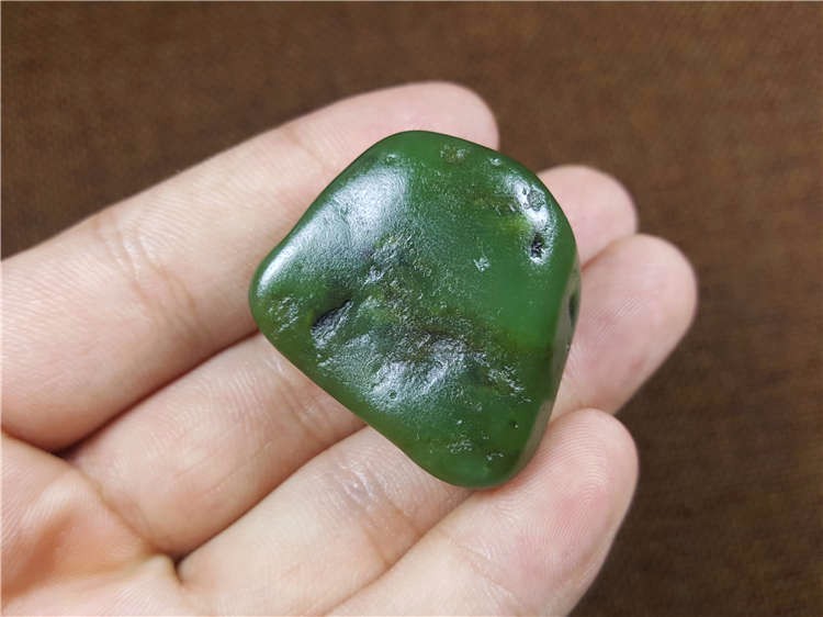 琪玉商城和田玉碧玉籽料23.4克