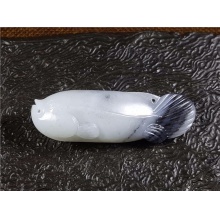 琪玉商城和田玉细腻油润青花籽料连年有余墨鱼挂件24.7克