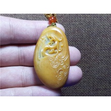 琪玉商城细腻油润完整帝王黄苏工名家仿古龙挂件21克