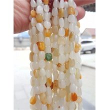 自然光下也很漂亮，送老婆，送女朋友，送丈母娘都可以，逼格非常高，超值特价回馈玉友，喜欢的朋友速度！