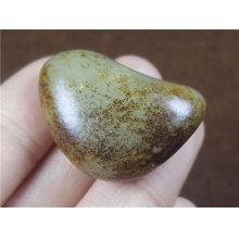 琪玉商城和田玉细腻秋梨皮青白玉籽料19.3克