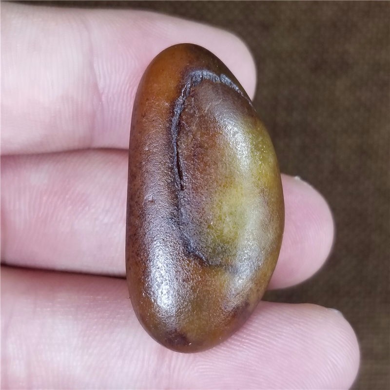 琪玉商城和田玉细腻油润撒金皮红黄沁籽料16.7克w