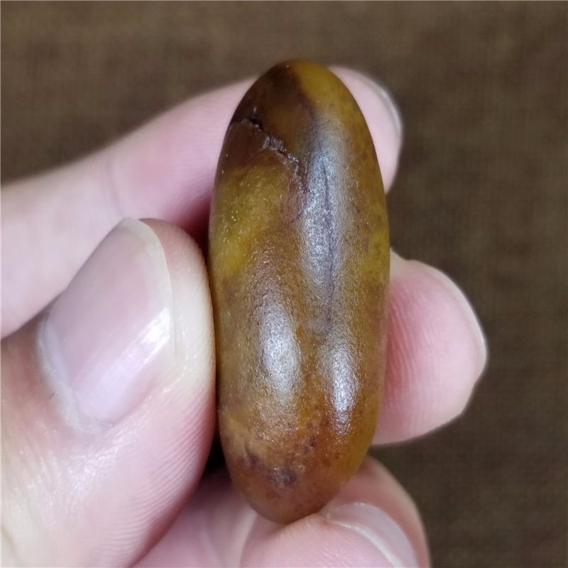 琪玉商城和田玉细腻油润撒金皮红黄沁籽料16.7克w