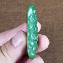 琪玉商城和田玉细腻油润菠菜绿碧玉仿古兽面挂件23.5克