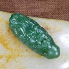 琪玉商城和田玉细腻油润菠菜绿碧玉仿古兽面挂件23.5克