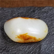 琪玉商城和田玉细腻油润双面天地枣红皮籽料31.8克，重器询价！