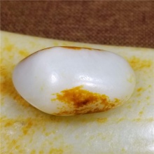 琪玉商城和田玉细腻油润双面天地枣红皮籽料31.8克，重器询价！