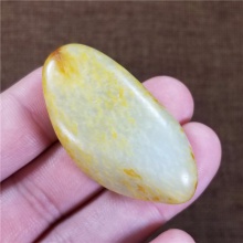 琪玉商城和田玉细腻油润撒金皮白玉籽料23.7克