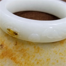 琪玉商城和田玉细腻油润一级脂白黄皮富甲一方白玉手镯93.3克