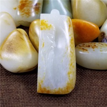 琪玉商城和田玉细腻油润撒金皮白玉籽料关公牌挂件62克