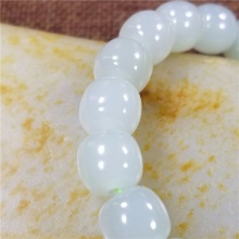 琪玉商城和田玉细腻油润湖水青玉手链9X10MM31.6克
