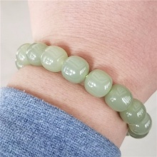 琪玉商城和田玉细腻油润湖水青玉手链10X11MM42克