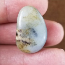 琪玉商城和田玉细腻油润黑白分明青花手链籽料8.5克，玉友已结缘0602！