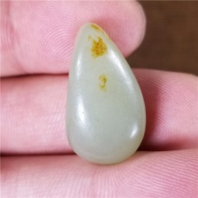 琪玉商城和田玉细腻油润完整好型金黄皮青白玉手链籽料5.6克