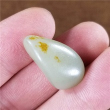 琪玉商城和田玉细腻油润完整好型金黄皮青白玉手链籽料5.6克