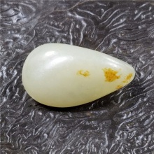 琪玉商城和田玉细腻油润完整好型金黄皮青白玉手链籽料5.6克