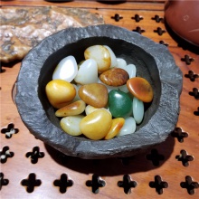 新疆大漠戈壁奇石纯天然珠宝盆685克
