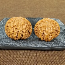 琪玉商城野生麒麟纹高端文玩核桃