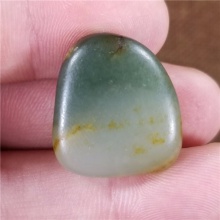 琪玉商城和田玉细腻油润白玉带翠特色手链籽料9.8克