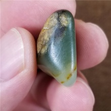 琪玉商城和田玉细腻油润白玉带翠特色手链籽料9.8克