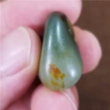 琪玉商城和田玉细腻油润白玉带翠特色手链籽料9.8克