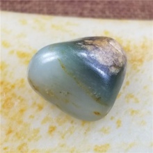 琪玉商城和田玉细腻油润白玉带翠特色手链籽料9.8克