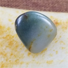 琪玉商城和田玉细腻油润白玉带翠特色手链籽料9.8克