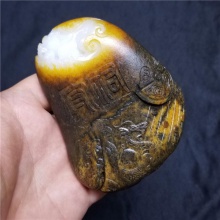 苏州仿古工艺实力派王清大师代表作金包银一级脂白仿古守护大把件507.6克，重器询价六位数，子冈杯获金奖作品，和田玉籽料圈网红作品，真正的收藏大家拥有的好宝贝！