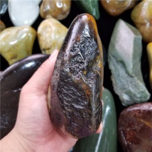 琪玉商城和田玉细腻油润撒金皮白玉籽料大摆件，重器询价五位数！