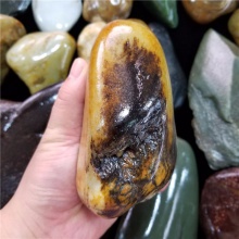 琪玉商城和田玉细腻油润撒金皮白玉籽料大摆件，重器询价五位数！