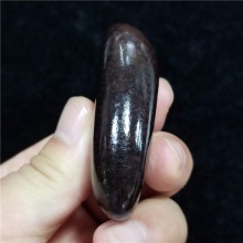 新疆和田玉玛丽艳枣红皮大红袍白玉籽料87.3克，重器询价六位数！