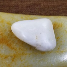 琪玉商城和田玉细腻油润白玉籽料28.6克