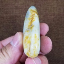 琪玉商城细腻油润白玉籽料56.8克