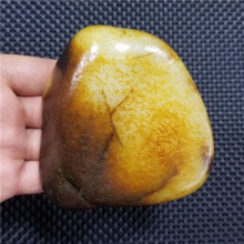 琪玉商城细腻油润玛丽艳撒金枣红皮老熟白玉大摆件籽料534.6克，重器询价六位数！