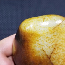 琪玉商城细腻油润玛丽艳撒金枣红皮老熟白玉大摆件籽料534.6克，重器询价六位数！