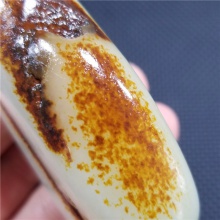 琪玉商城细腻油润双面天地聚枣红皮白玉籽料173克，重器询价六位数！