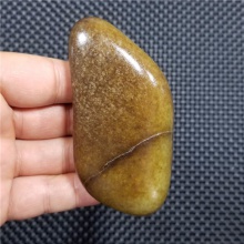 琪玉商城细腻油润完整老熟满秋梨皮白玉籽料173克，重器询价六位数！