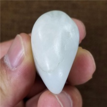 琪玉商城和田玉细腻油润白玉籽料36.6克