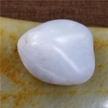 琪玉商城和田玉细腻油润白玉籽料36.6克