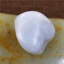 琪玉商城和田玉细腻油润白玉籽料36.6克