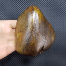 琪玉商城细腻油润完整饱满秋梨撒金皮白玉籽料1034.2克，重器询价六位数！