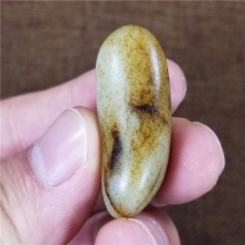琪玉商城和田玉细腻油润秋梨皮白玉籽料18克