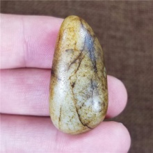 琪玉商城和田玉细腻油润秋梨皮白玉籽料18克